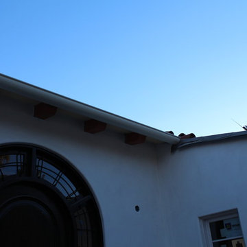 Half Round Rain Gutters in Encino California