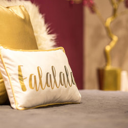 Draper Beauty- Christmas - Decorative Pillows