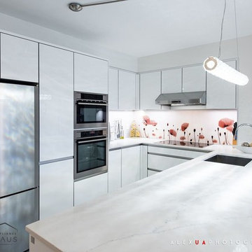 Small Richmond Hill Space