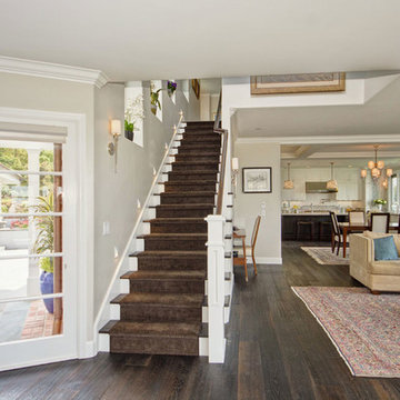 Contemporary-Traditional Interpretation Home