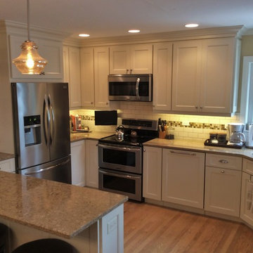 Small Shaker kitchen