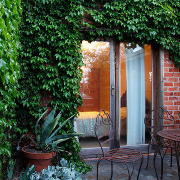 Private courtyard