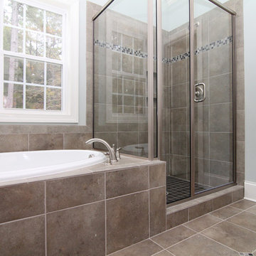 Soaking tub and corner shower