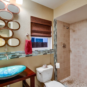 Contemporary Beach Bathroom