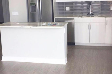 Example of a kitchen design in Chicago
