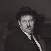 Chris Howell's photo