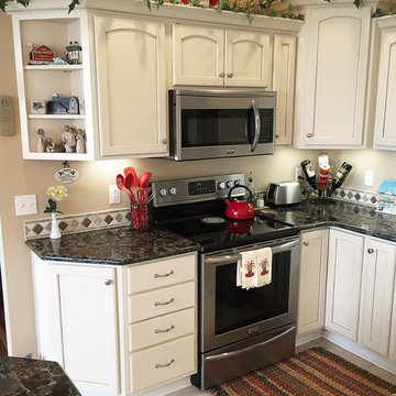 Biscotti Traditional Kitchen