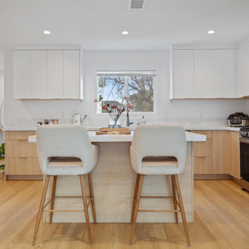 L Shape Modern Kitchen With An Island In Van Nuys