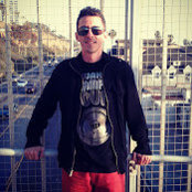 ROBBY GILLISs foto
