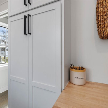 Traditional Coastal Pantry, Laundry & Office Design Chocowinity, NC
