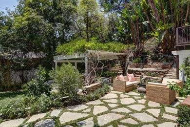 Photo of a mediterranean landscaping in Los Angeles.