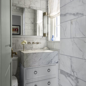 NYC Antique European Pied-à-terre