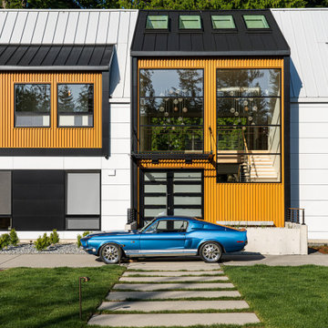 Striking Contemporary Custom Home in Grand Ridge