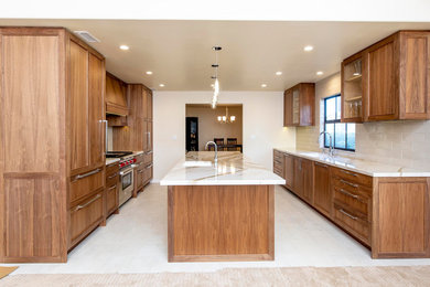 Elegant kitchen photo in Los Angeles