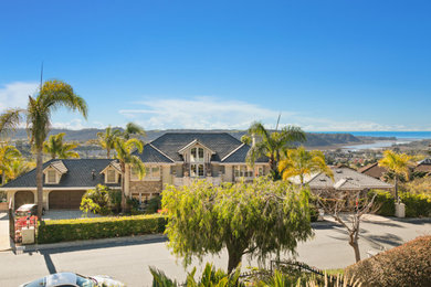 Example of an exterior home design in San Diego