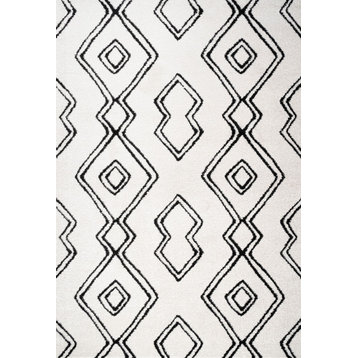Deia Moroccan Style Diamond Shag, White/Black, 4'x6'