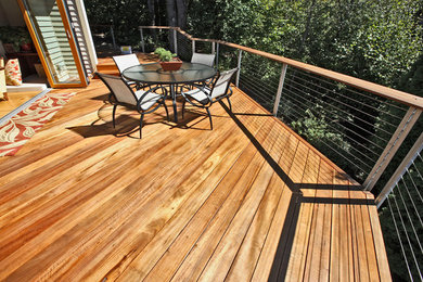 Deck - traditional deck idea in Seattle