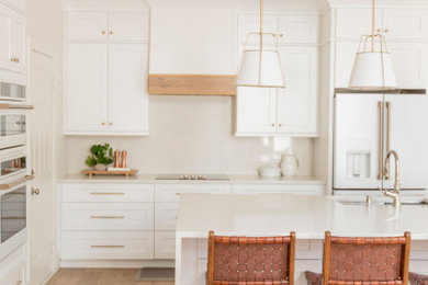 Inspiration for a transitional kitchen remodel in Charlotte