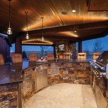 Outdoor Kitchen