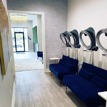 Salon Suites / Material
