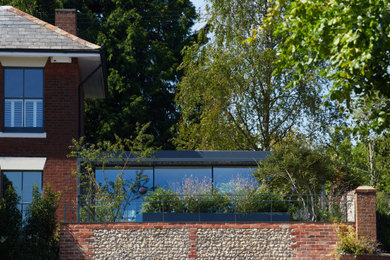 Design ideas for a contemporary home design in Hampshire.