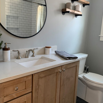 Farmhouse Bathroom - Berlin, MA