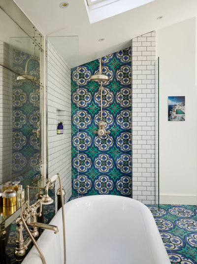 Викторианский Ванная комната by Drummonds Bathrooms