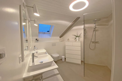 Modernes Badezimmer in Sonstige