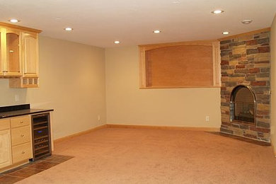 Inspiration for a timeless basement remodel in Minneapolis