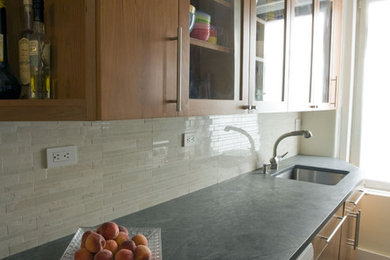 Inspiration for a modern kitchen remodel in New York