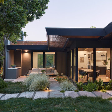 Sports Enthusiasts’ Hideaway by Klopf Architecture