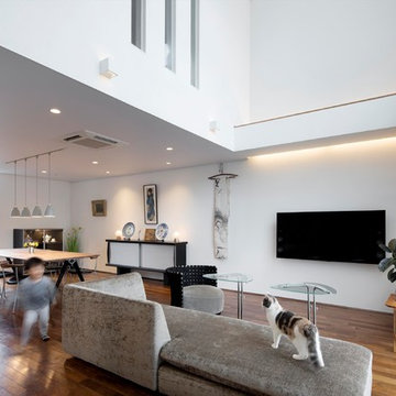 吹抜けのあるリビングダイニング