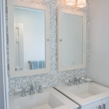 Guest Bath upstairs