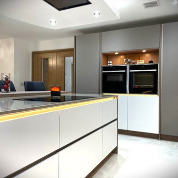 White Kitchen in St. Combs