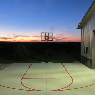 Aaron M's Pro Dunk Silver Basketball System on a 28x36 in LeMars, IA