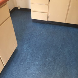 Marmoleum Kitchen - Flooring