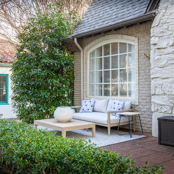 Transitional Patio