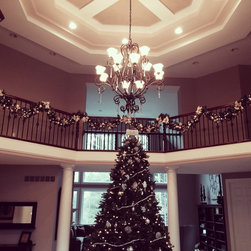 Christmas Decor - Wreaths And Garlands