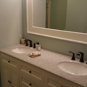 The Favinger Hall Bath