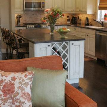 Transitional Great Room in Condo