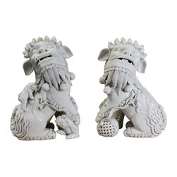 Pair Chinese Vintage Off White Porcelain Fengshui Foo Dogs - Decorative Objects And Figurines