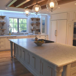 Old Saybrook, CT - Transitional - Kitchen - Kitchen Cabinetry