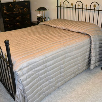 Custom quilted bedspread with gusseted corners