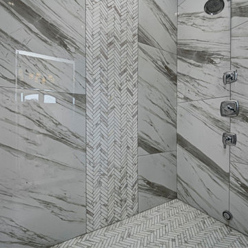 Kokomo Luxury Living: Bathroom