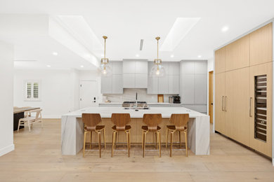 Example of a kitchen design in Los Angeles