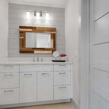 Reserve at Lake Travis - Jack and Jill Bathroom