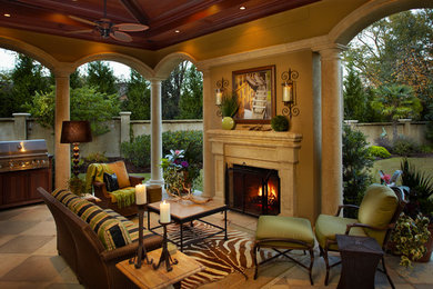 Example of an exterior home design in Atlanta