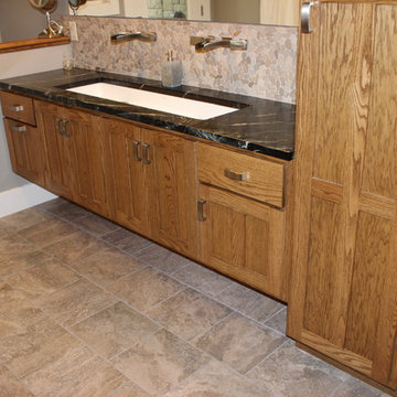 Lancaster Manning Master Vanity