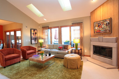 Family room - contemporary family room idea in Cincinnati