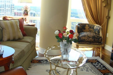 Example of a classic home design design in New York